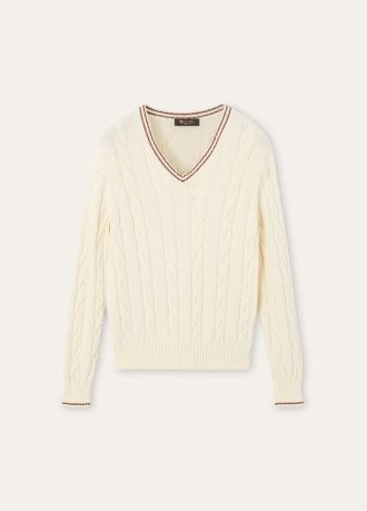 Augusta V-Neck