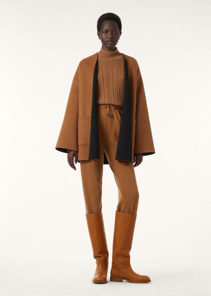 Coste Turtleneck