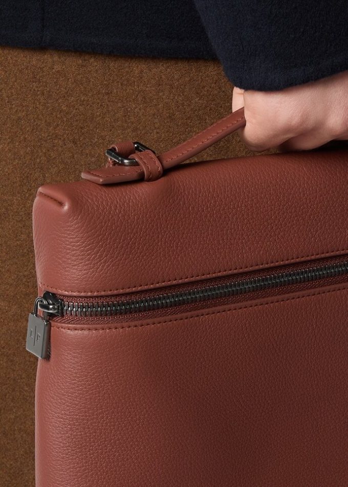 Extra Pouch L29