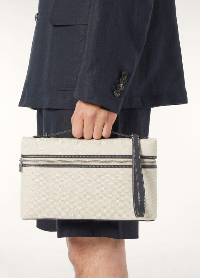 Extra Pouch L29