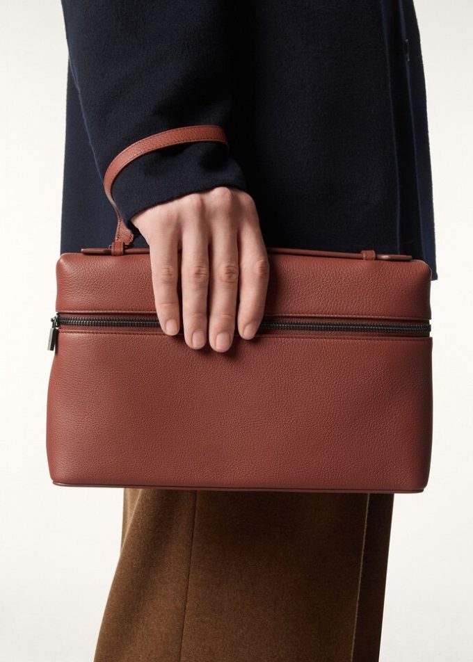 Extra Pouch L29