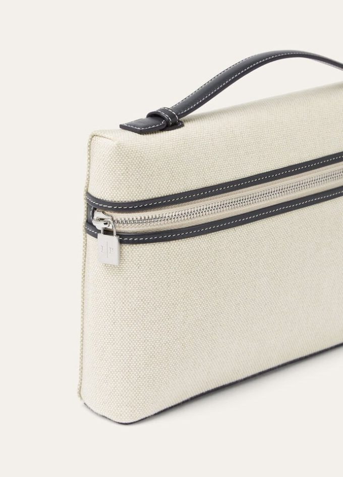 Extra Pouch L29