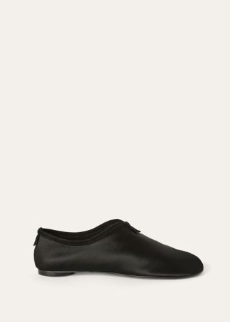 Floaty Flat Loafer