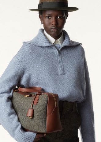 Medium Needle bag