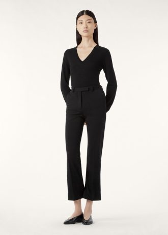 New Piuma V-Neck