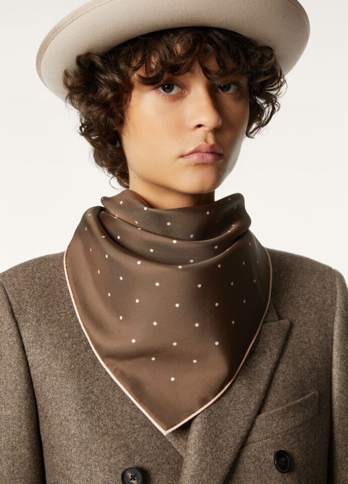 Pois Foulard 60×60