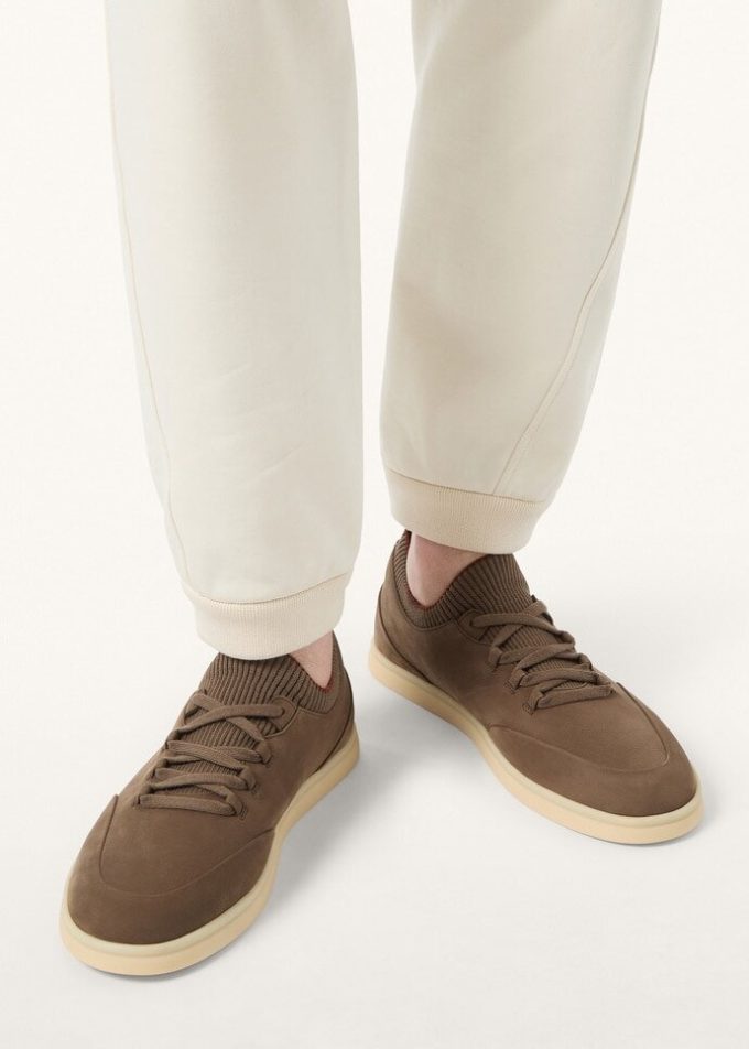 Soho Walk Sneaker